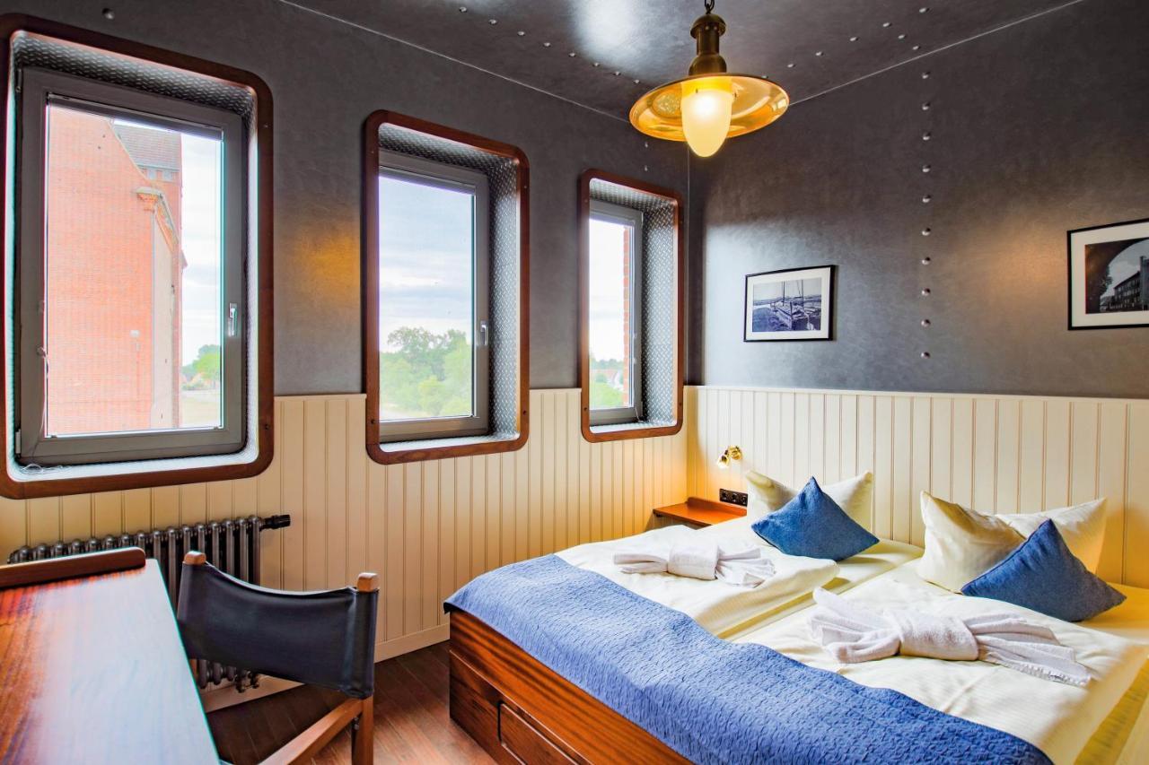Hotel Doemitzer Hafen Esterno foto
